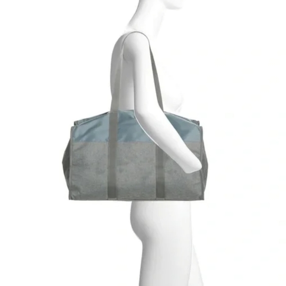 DSW Overnighter Duffel Bag - Picture 6 of 6